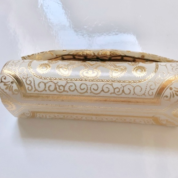 Vintage Fiocchi Italian Snap Lipstick Case w/Mirror - Picture 2 of 10